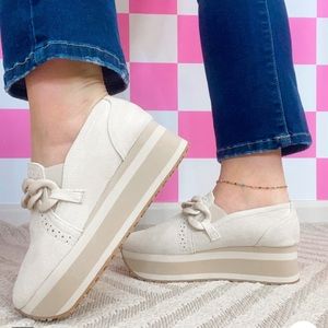 Pierre Dumas Dolce Vita Look a like